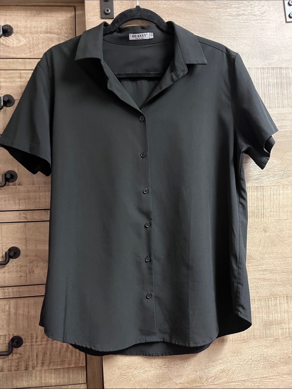 Women's Black Short-Sleeve Button-Up Shirt